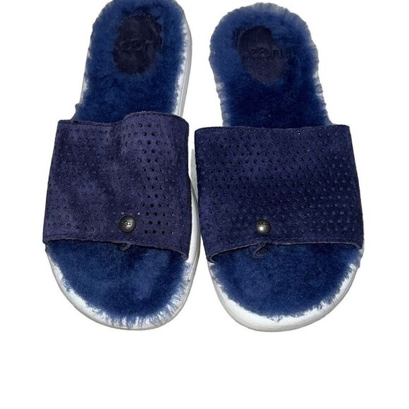 UGG - Picture 1 of 9